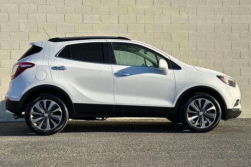 Summit White 2022 Buick Encore Preferred