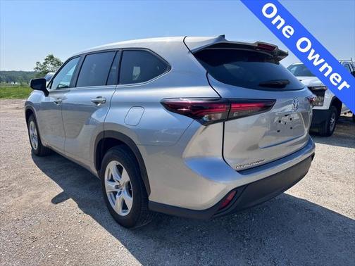 2024 Toyota Highlander LE I4