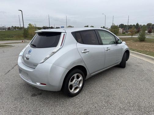 2011 Nissan Leaf SV
