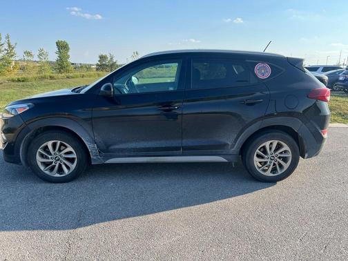 2017 Hyundai TUCSON SE