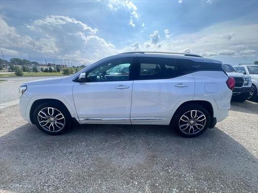 2022 GMC Terrain Denali