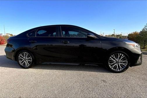 2022 Kia Forte GT-Line