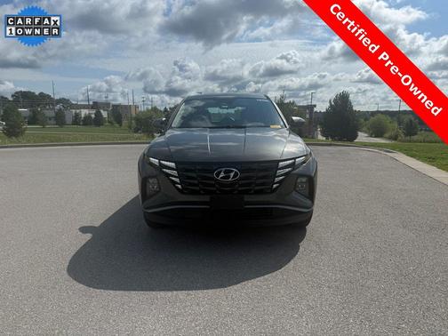 2023 Hyundai TUCSON SE