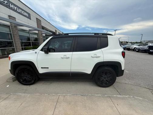 2017 Jeep Renegade Trailhawk