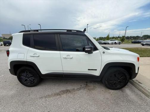 2017 Jeep Renegade Trailhawk