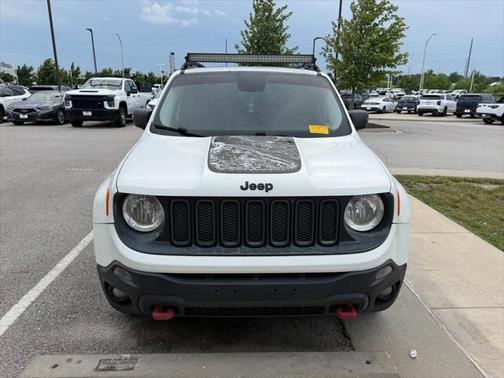 2017 Jeep Renegade Trailhawk
