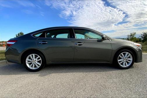 2014 Toyota Avalon XLE