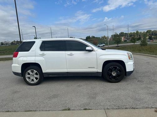 2017 GMC Terrain SLE-1