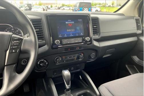 2023 Nissan Frontier S
