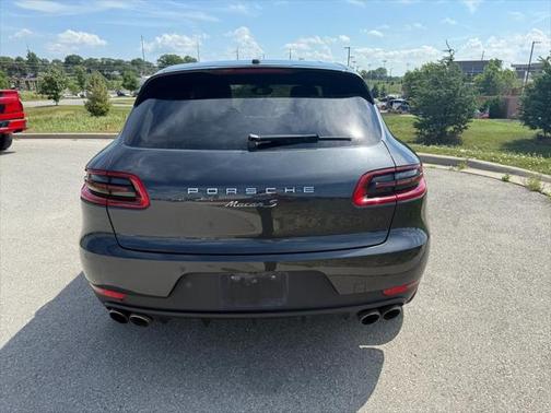 2018 Porsche Macan Base
