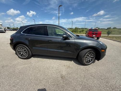 2018 Porsche Macan Base