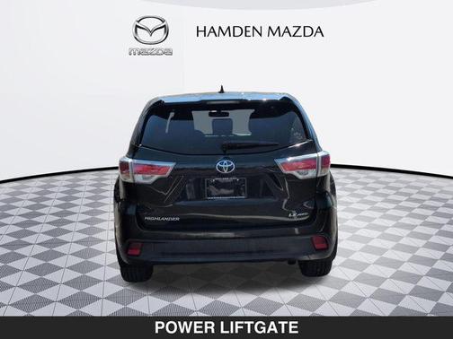 Attitude Black Metallic 2015 Toyota Highlander LE Plus