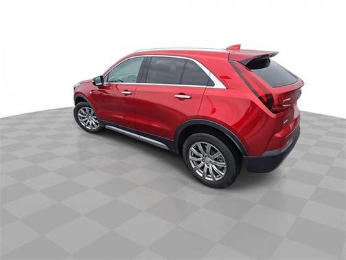 2022 Cadillac XT4 Premium Luxury