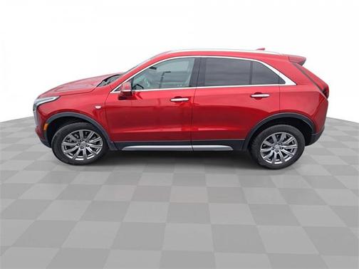 2022 Cadillac XT4 Premium Luxury