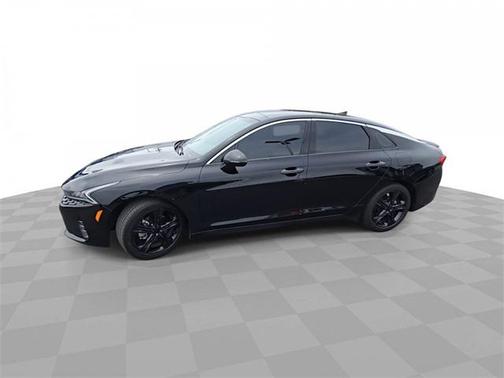 2022 Kia K5 EX