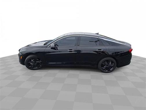 2022 Kia K5 EX