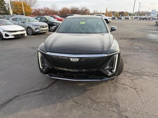 2024 Cadillac LYRIQ Sport