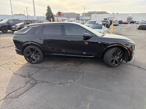 2024 Cadillac LYRIQ Sport