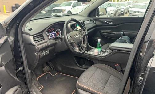 2023 GMC Acadia AWD AT4