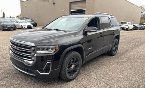 2023 GMC Acadia AWD AT4