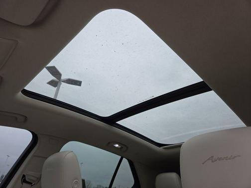 2022 Buick Envision FWD Avenir