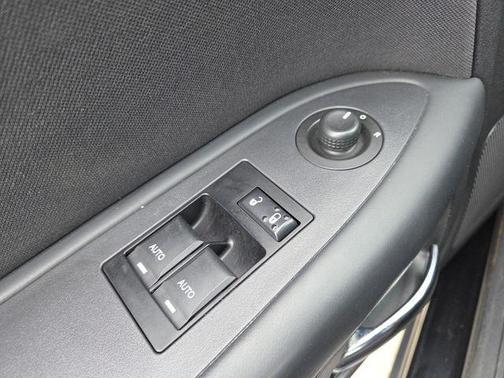 2013 Dodge Challenger SXT