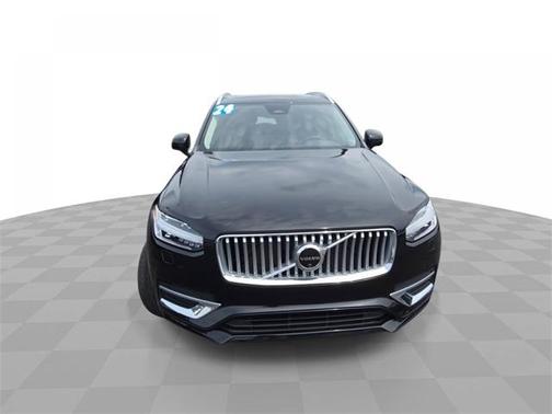 2024 Volvo XC90 B6 Plus Bright Theme 7-Seater