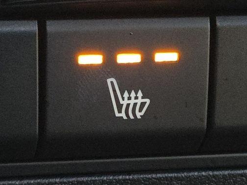 2025 Mazda Mazda3 FWD w/Preferred Package