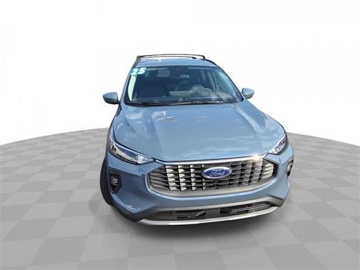 2025 Ford Escape PHEV SE