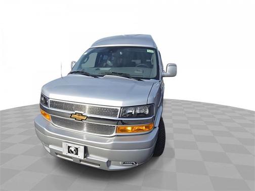 2025 Chevrolet Express 2500 RWD 2500 Regular Wheelbase WT