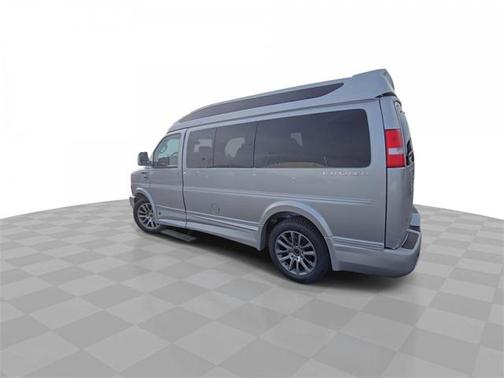 2025 Chevrolet Express 2500 RWD 2500 Regular Wheelbase WT