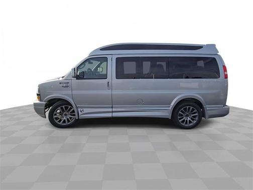 2025 Chevrolet Express 2500 RWD 2500 Regular Wheelbase WT