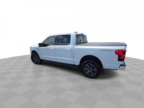 2022 Ford F-150 Lightning LARIAT