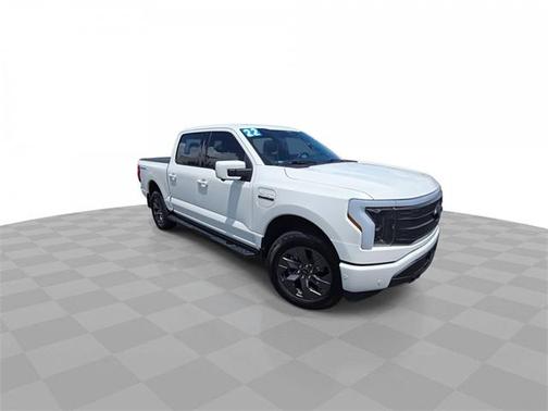 2022 Ford F-150 Lightning LARIAT
