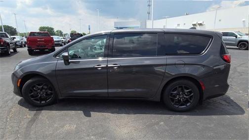 2019 Chrysler Pacifica Touring Plus