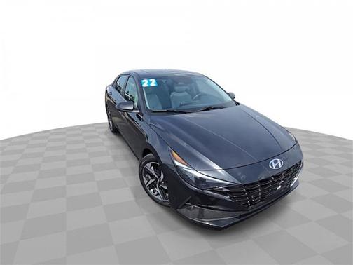 2022 Hyundai ELANTRA Limited