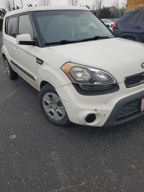 2013 Kia Soul Base