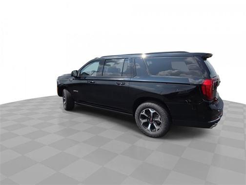 2025 GMC Yukon XL 4WD AT4