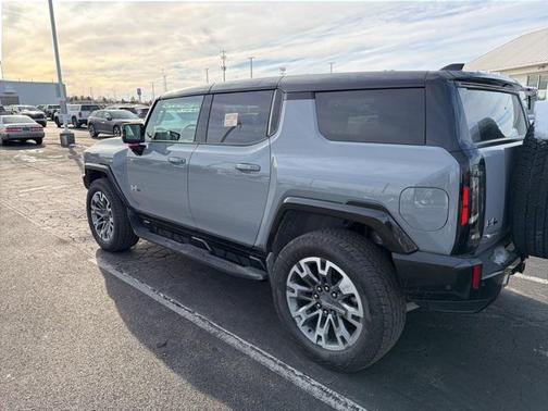 2025 GMC HUMMER EV SUV 2X