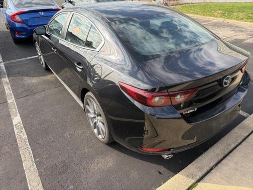 2025 Mazda Mazda3 FWD w/Preferred Package