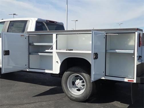 2025 GMC Sierra 3500 Base