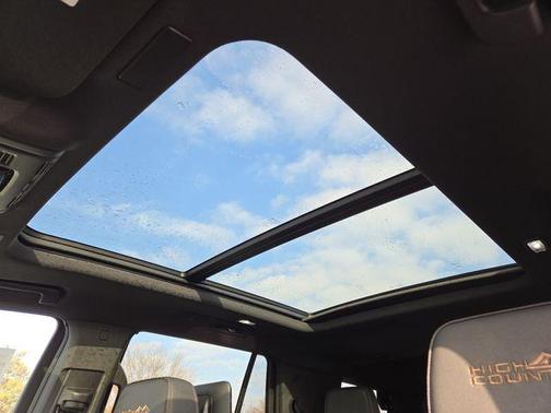 2026 Chevrolet Tahoe 4WD High Country