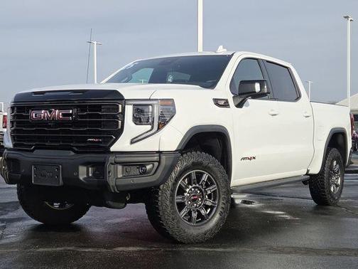 2025 GMC Sierra 1500 AT4X