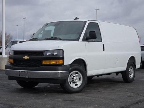 2025 Chevrolet Express 2500 RWD 2500 Regular Wheelbase WT