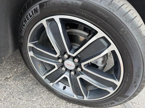 2023 GMC Acadia FWD SLT