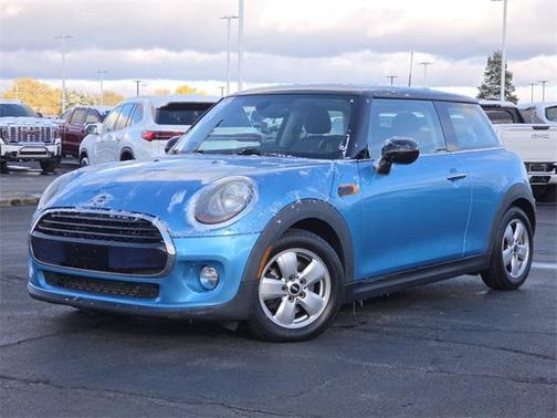 2017 MINI Hardtop Cooper