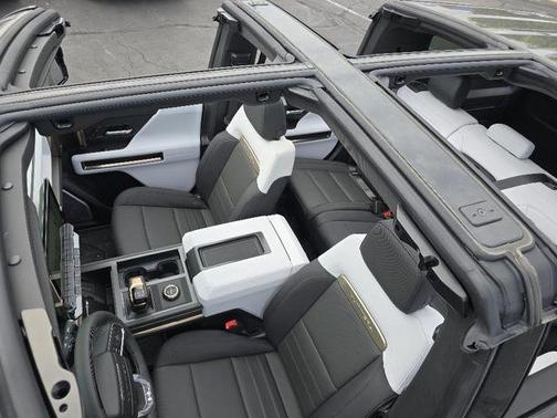 2025 GMC HUMMER EV SUV 2X