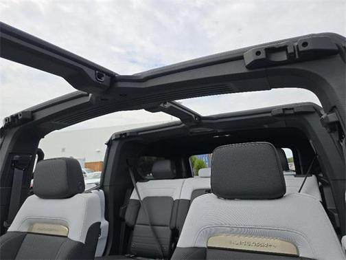 2025 GMC HUMMER EV SUV 2X