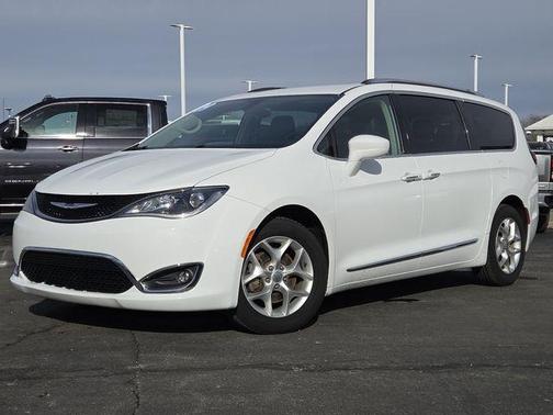 2019 Chrysler Pacifica Touring-L Plus