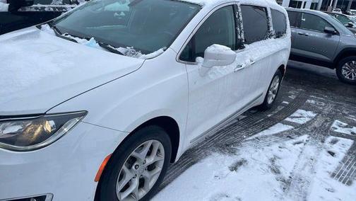 2019 Chrysler Pacifica Touring-L Plus